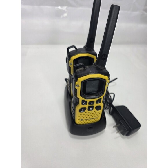 2 Motorola Talkabout MS350R Waterproof Two-Way Radios Working With Charging Dock - Picture 3 of 10